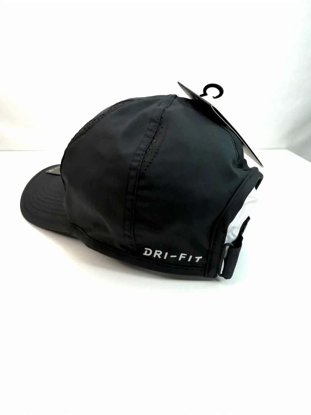 Nike Black Featherlight Aerobill Lightweight Unisex Baseball Cap